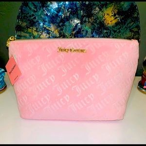 Juicy Couture Makeup Bag Velour Light Pink NEW